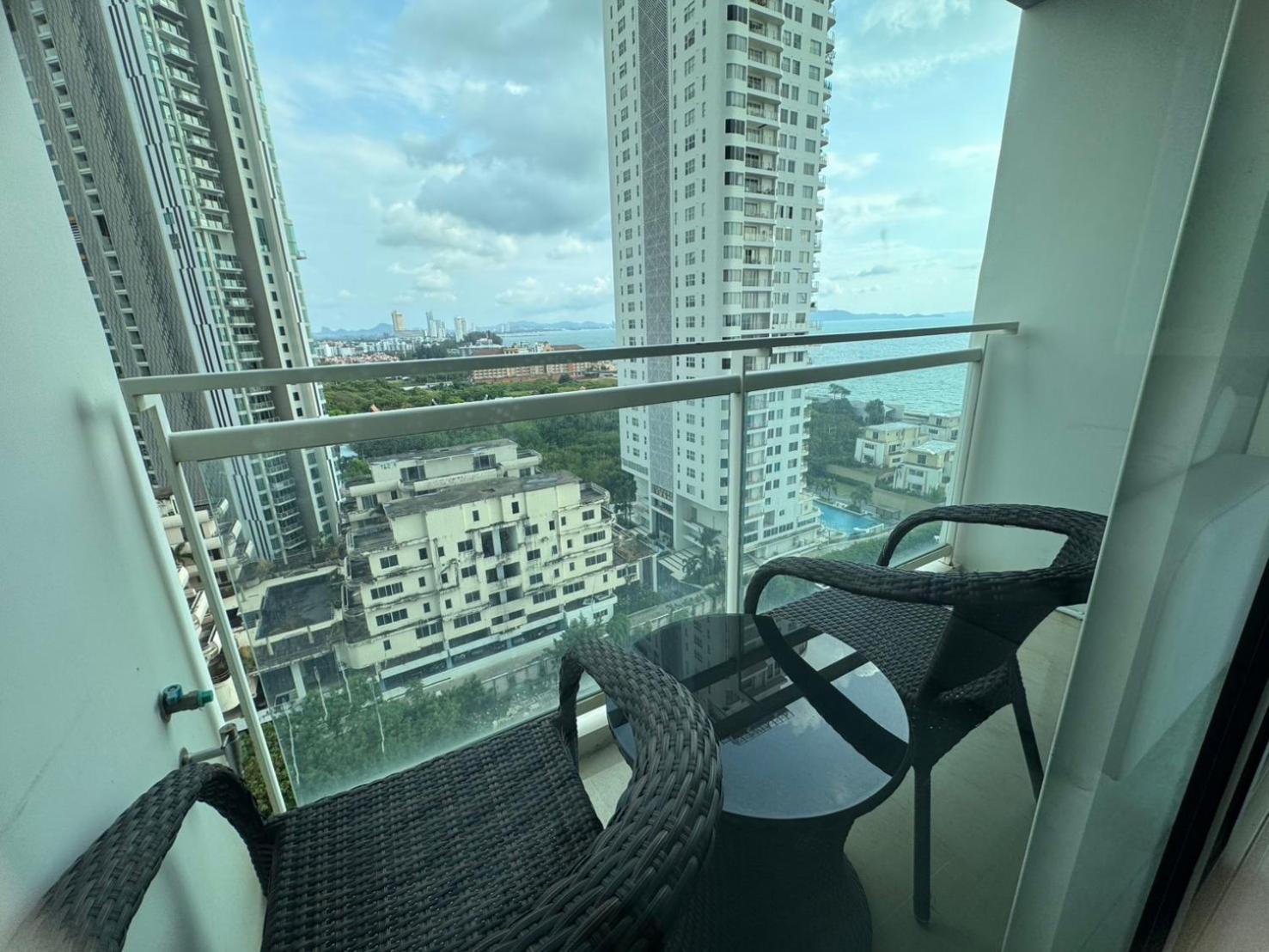Residence By Hello Pattaya At Veranda Jomtien Beach Oda fotoğraf